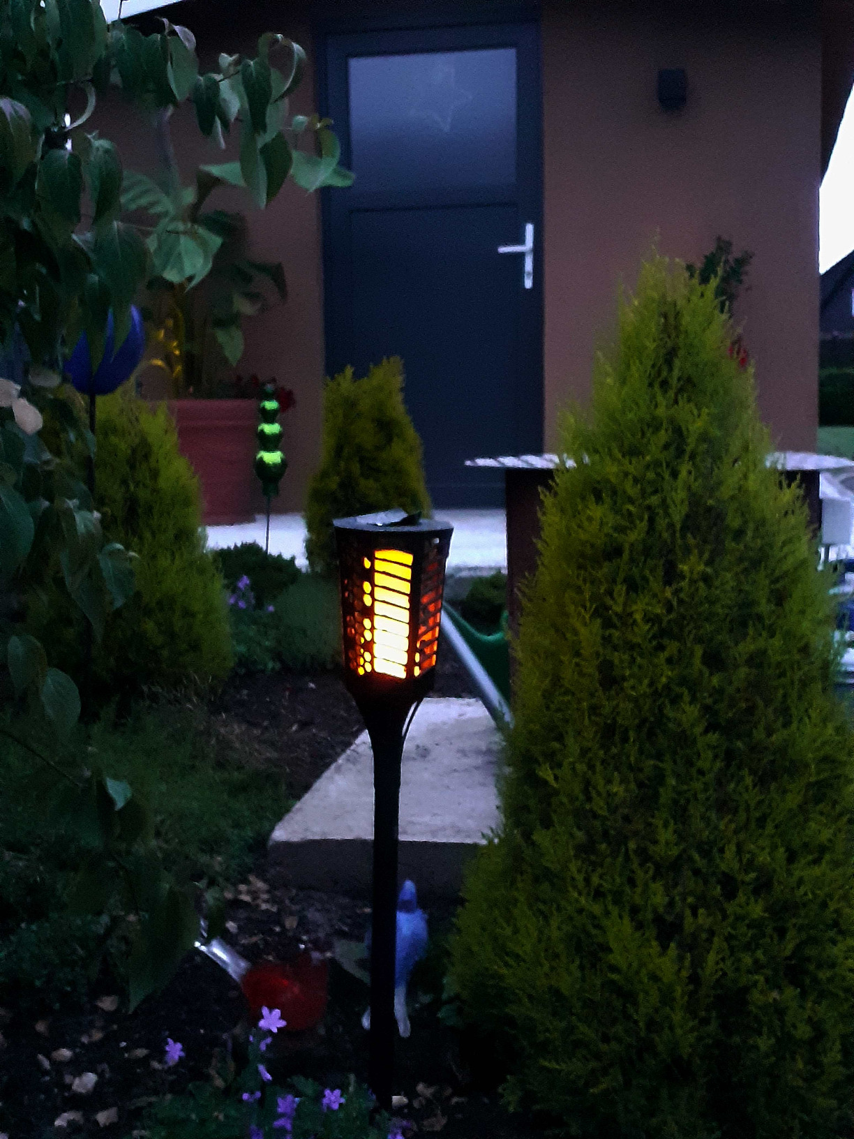Lunartec LED-Gartenfackel Solar 2er-Set 78 cm Flammeneffekt
