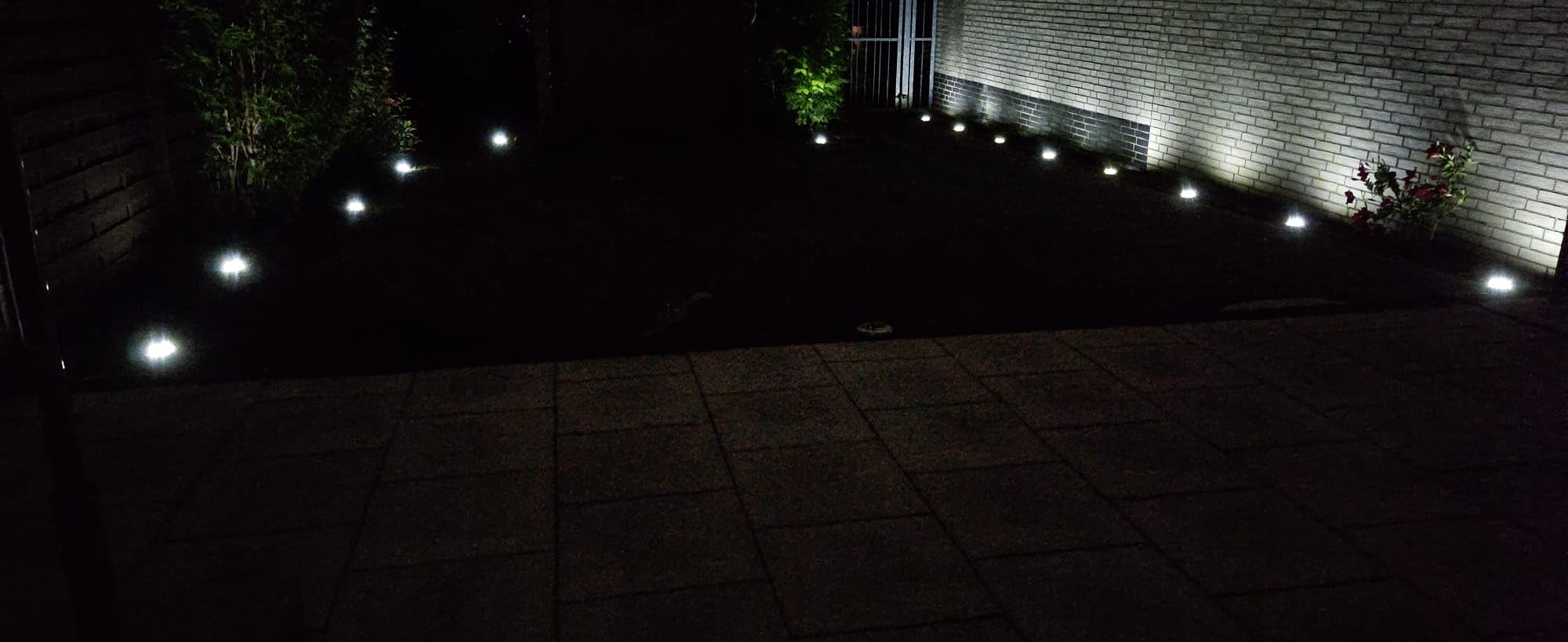 Qedertek Lighting Solar Bodenleuchten 8 Stück weiß IP65 Edelstahl