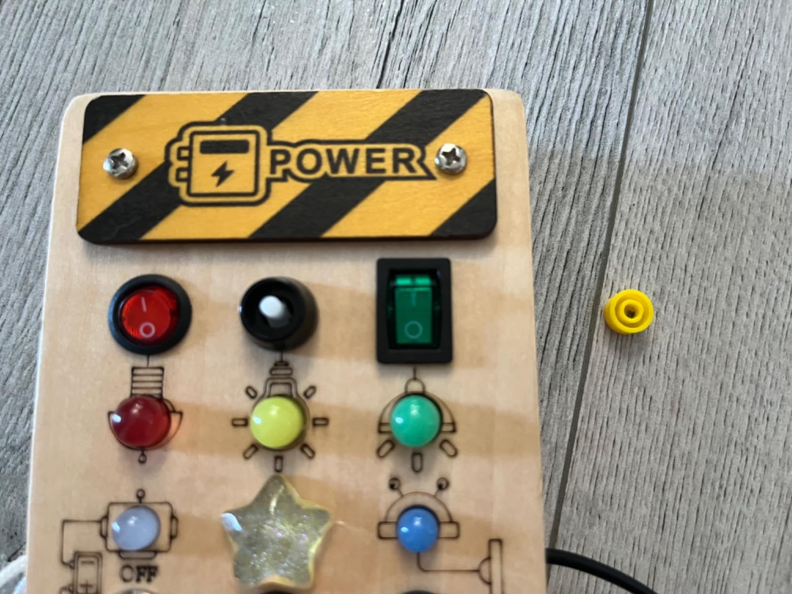 WEARXI Busy Board Holzoptik LED Dinosaurier Sound