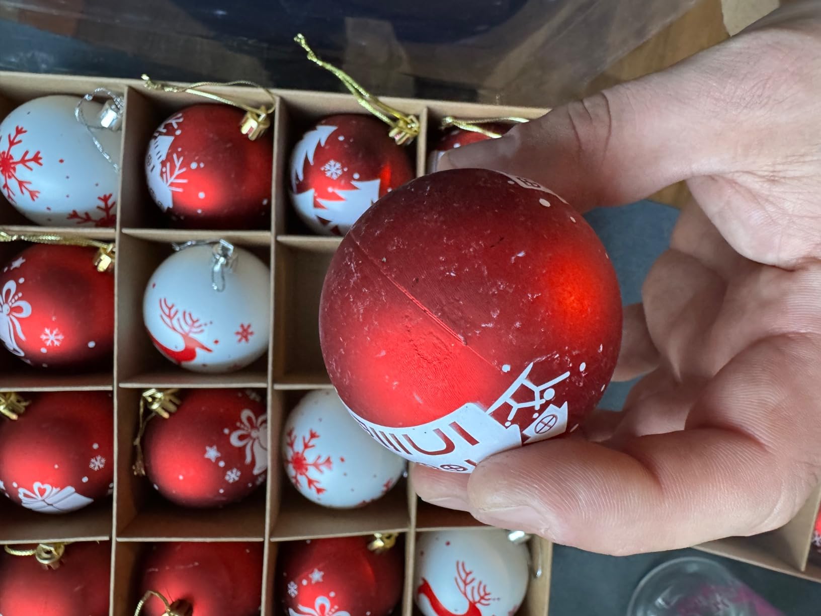 WEARXI Lichterketten Weihnachtskugeln 6cm Rot-Weiß 16 Stück