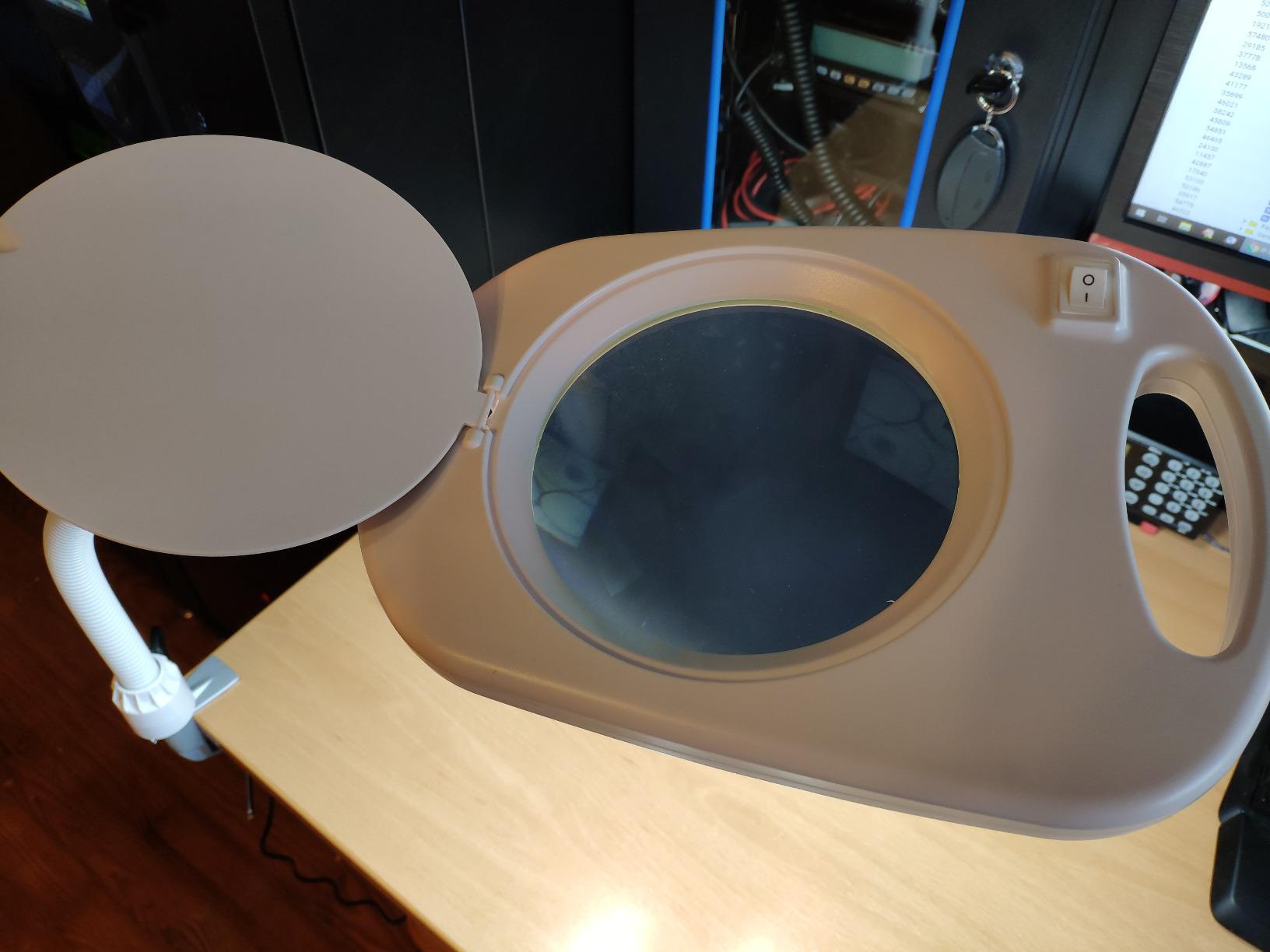 Lunartec LED-Uhren Glas-Lupenleuchte 5-fach 450 lm weiß
