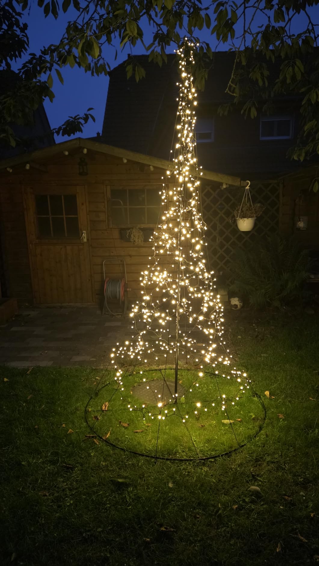 Lunartec Licht-Dekoration LED-Metall-Tannenbaum 250cm 740 LEDs