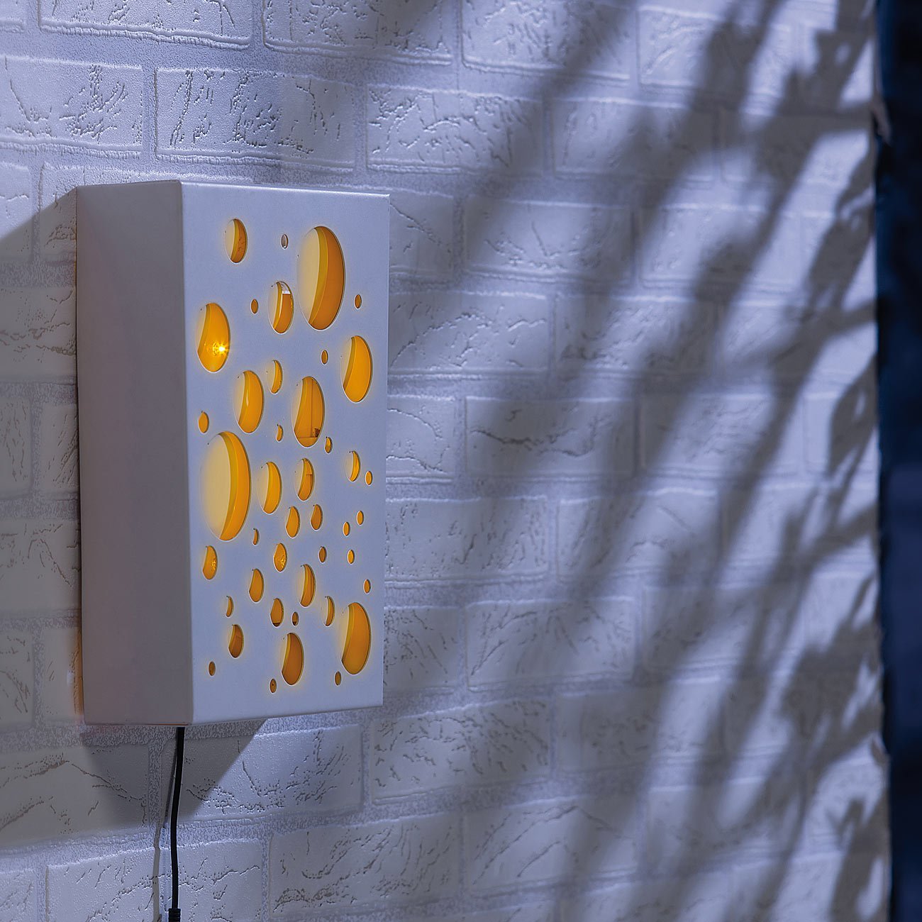 Lunartec Außenbeleuchtung Solar-Wandbild Kugeln orange