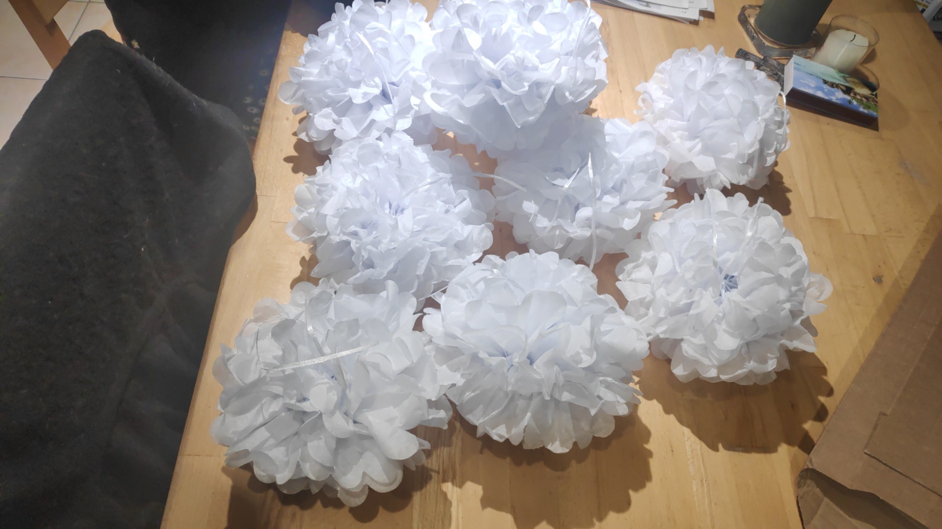 WEARXI Partydeko Pompons weiß 18 Stück Seidenpapier