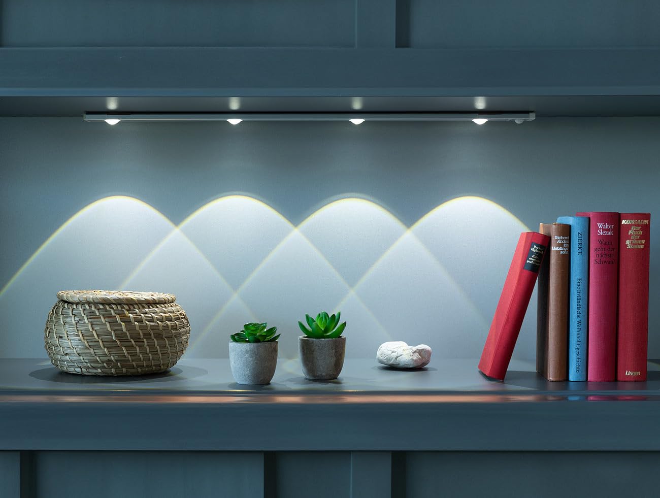 Lunartec Innenbeleuchtung Akku-LED-Lichtleiste 60cm CCT