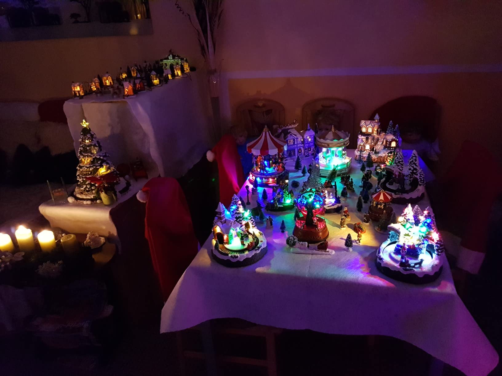 Bonetti LED Lichterketten Winterdorf Tanne Farbwechsel Polyresin