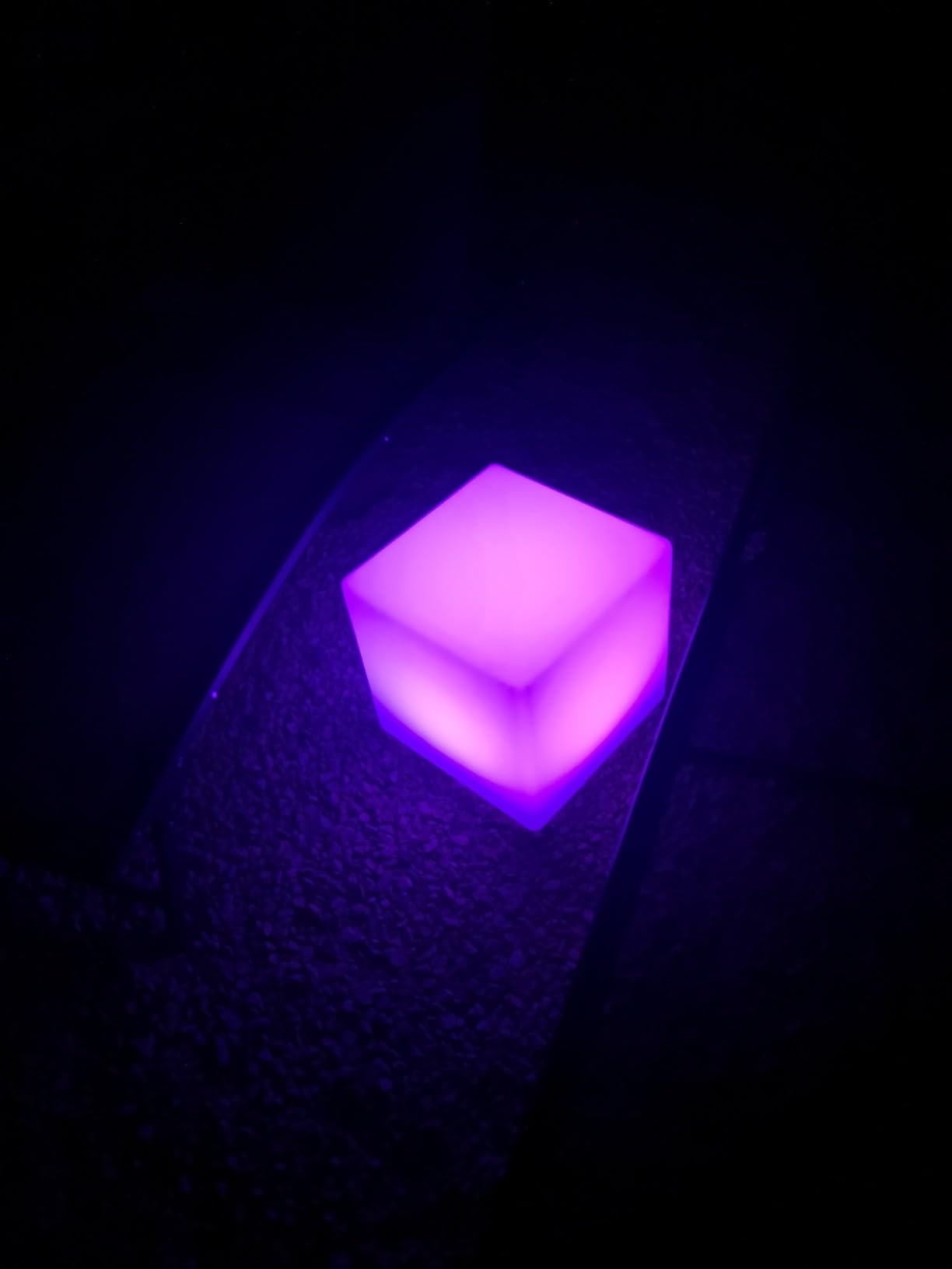 Bonetti Solar Lights Würfel Solarleuchte 30x30 cm RGB
