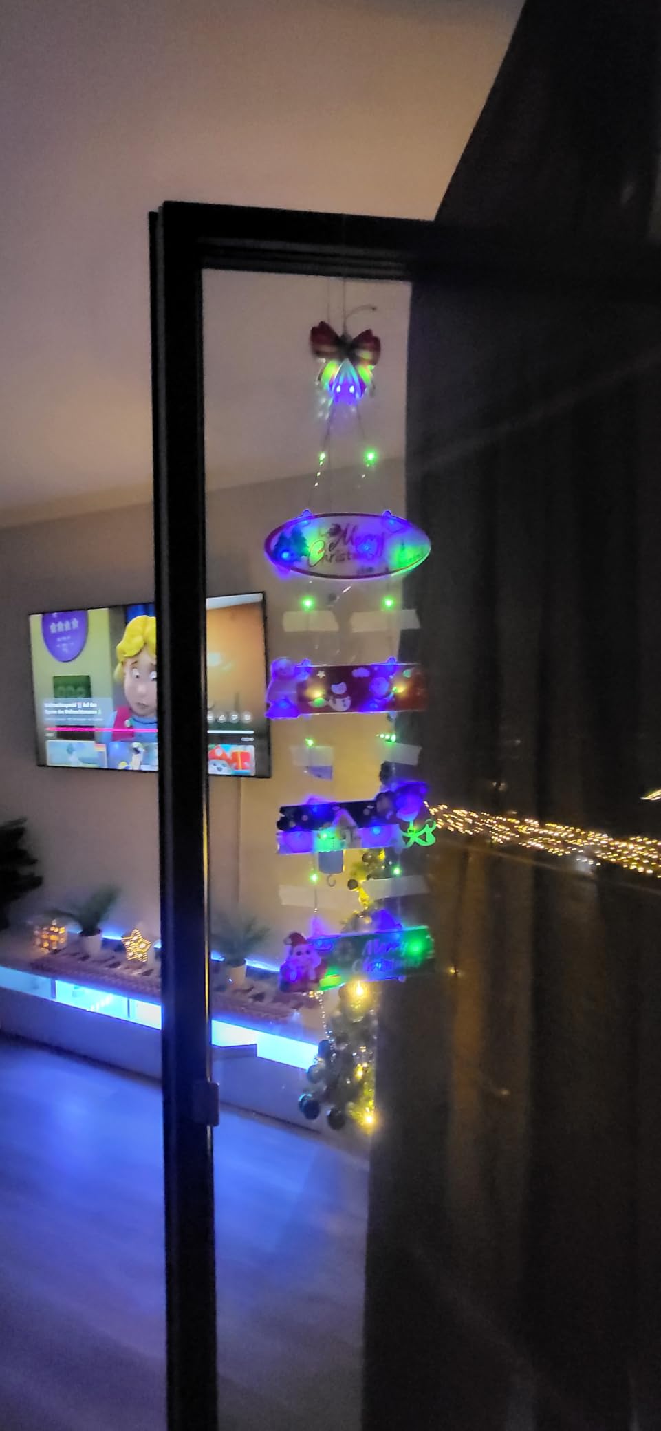 Qedertek Lighting 72 LED Weihnachtskranz Bunt mit Timer