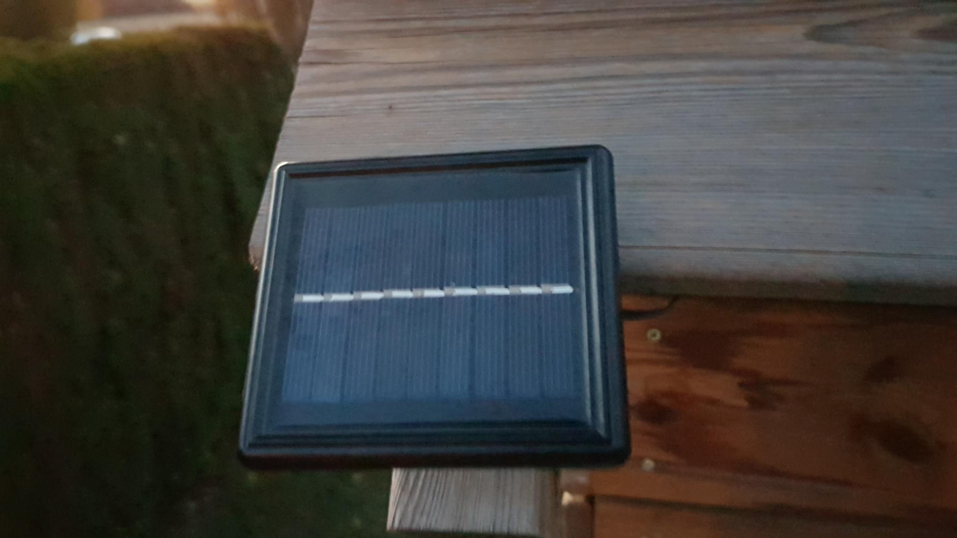 Lunartec Solar-LED-Streifen 3m 180 LEDs tageslichtweiß IP65