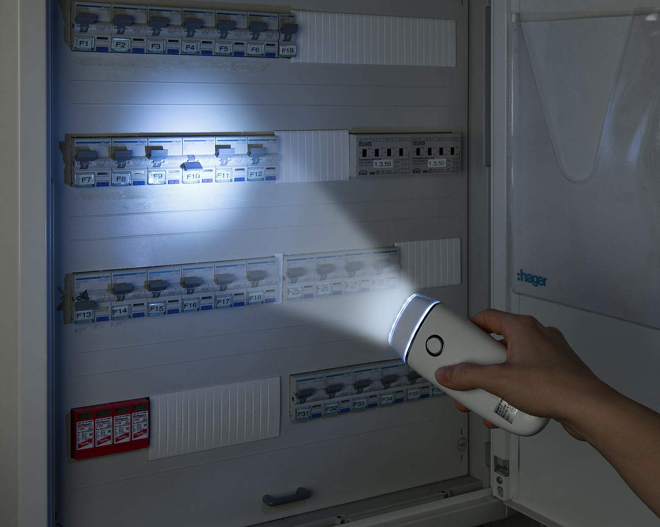 Lunartec 4in1 Steckdosenlampe Nachtlicht mit Akku
