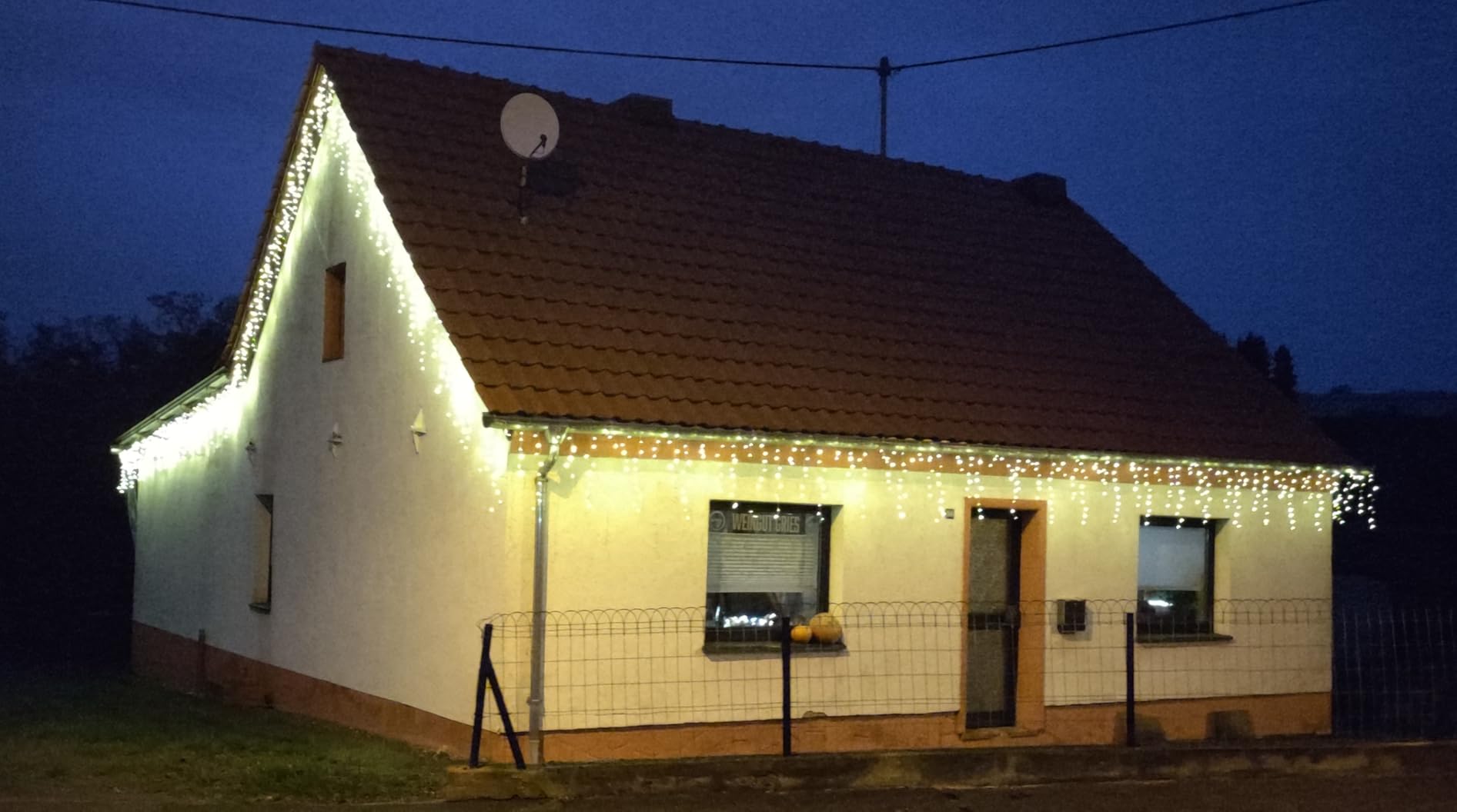 Qedertek Lighting Eisregen Lichterkette 15,3m 612 LED warmweiß