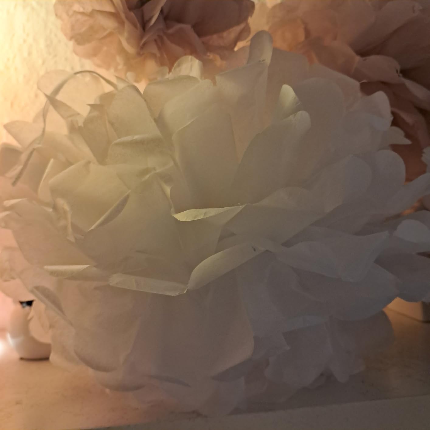 WEARXI Partydeko Pompons weiß 18 Stück Seidenpapier