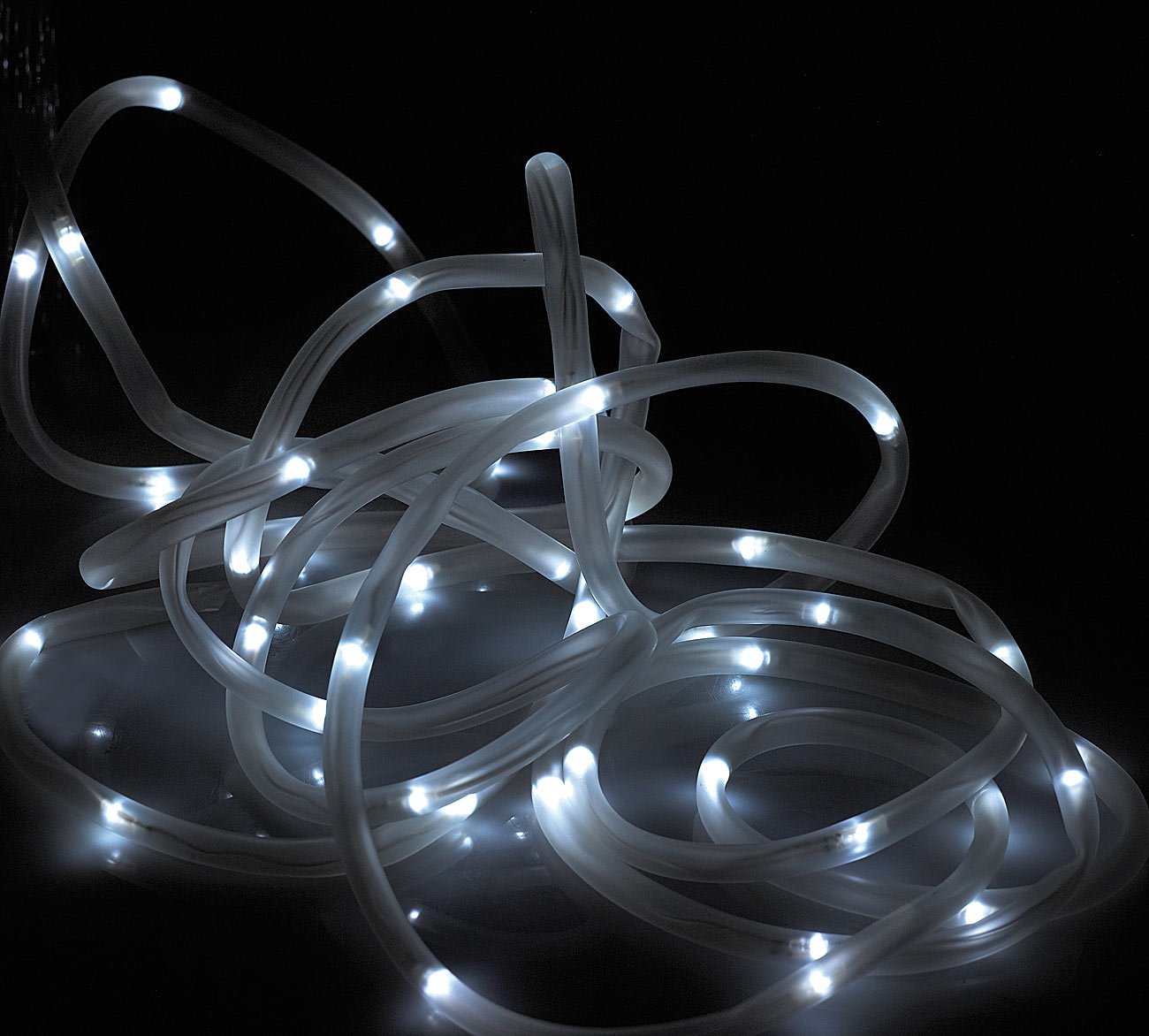 Lunartec Licht-Dekoration Solar-Lichtschlauch 7 m 50 LEDs brillantweiß