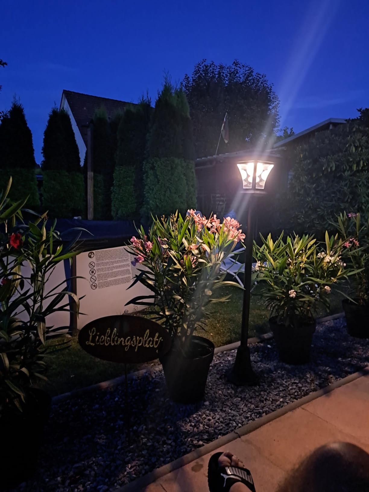 Bonetti Solar Gartenlaterne 120 cm warmweiß 8 LEDs