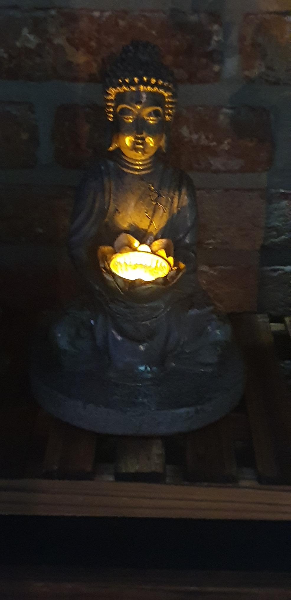 Lunartec Licht-Dekoration Solar-Buddha 28 cm Steinoptik bronze