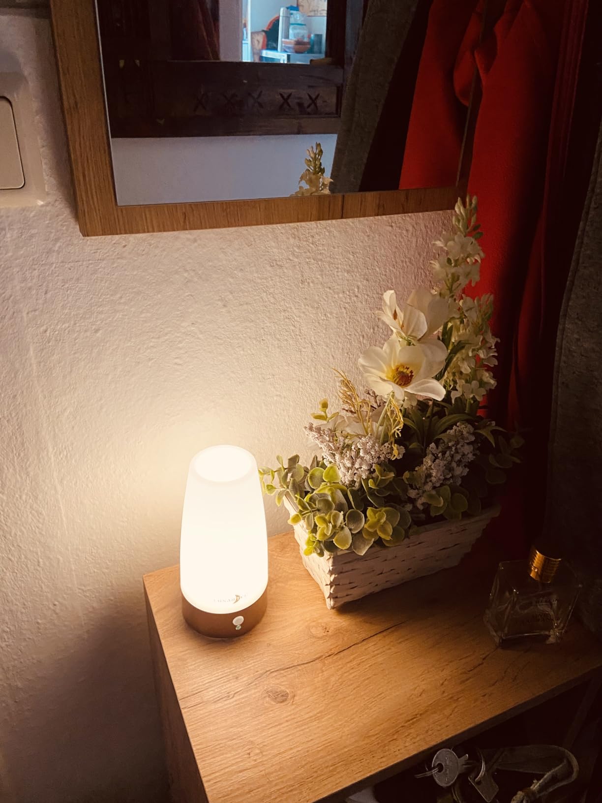 Lunartec Innenbeleuchtung LED Akku Tischlampe warmweiß PIR 2er-Set