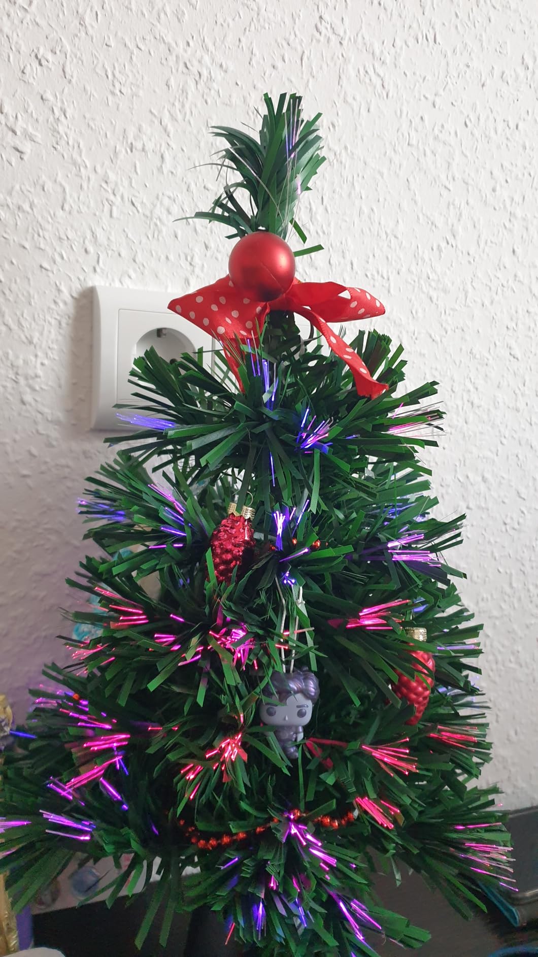 Lunartec Licht-Dekoration Glasfaser Weihnachtsbaum 45cm Batterie Farbwechsel