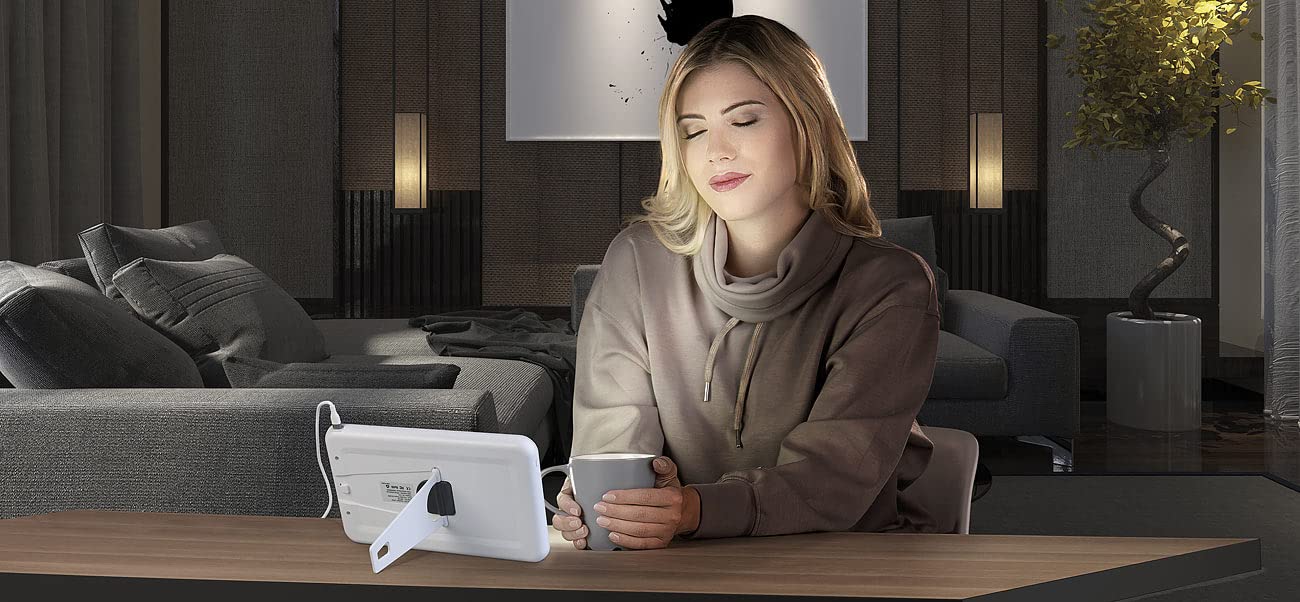 Lunartec Innenbeleuchtung CCT-Tageslichtlampe 10000 Lux USB-C