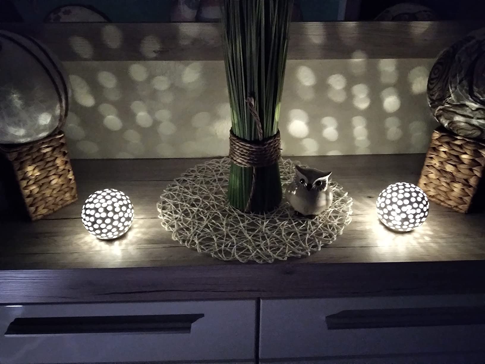 Lunartec Außenbeleuchtung LED-Kugelleuchten 4er-Set Keramik 83mm warmweiß