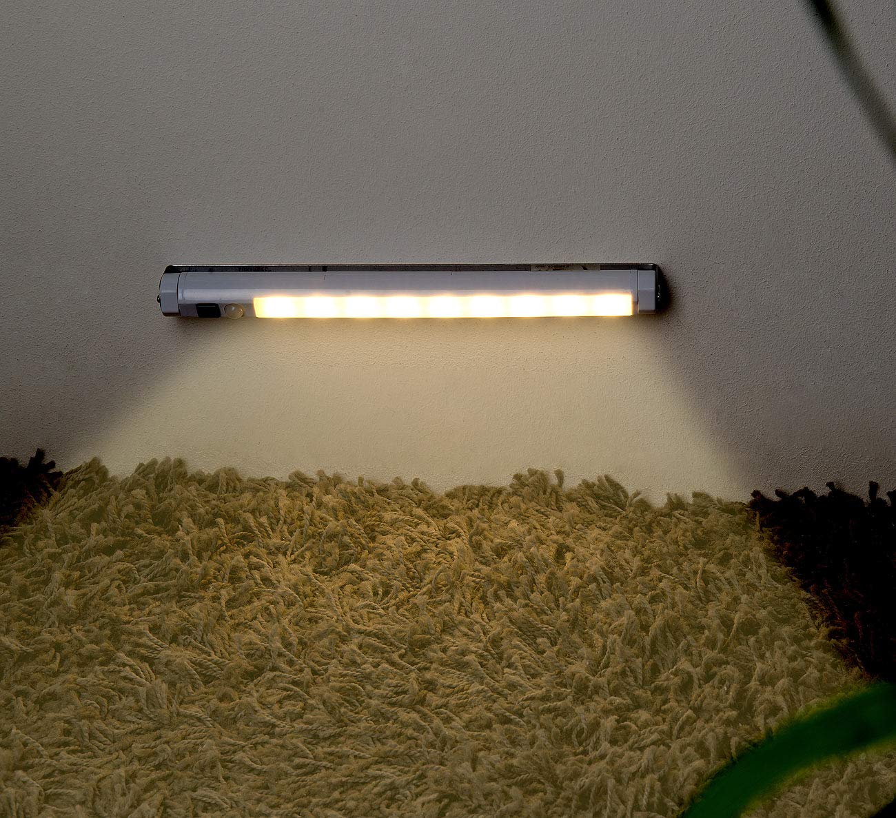 Lunartec Lichtleiste Batterie 4er-Set warmweiß PIR-Sensor