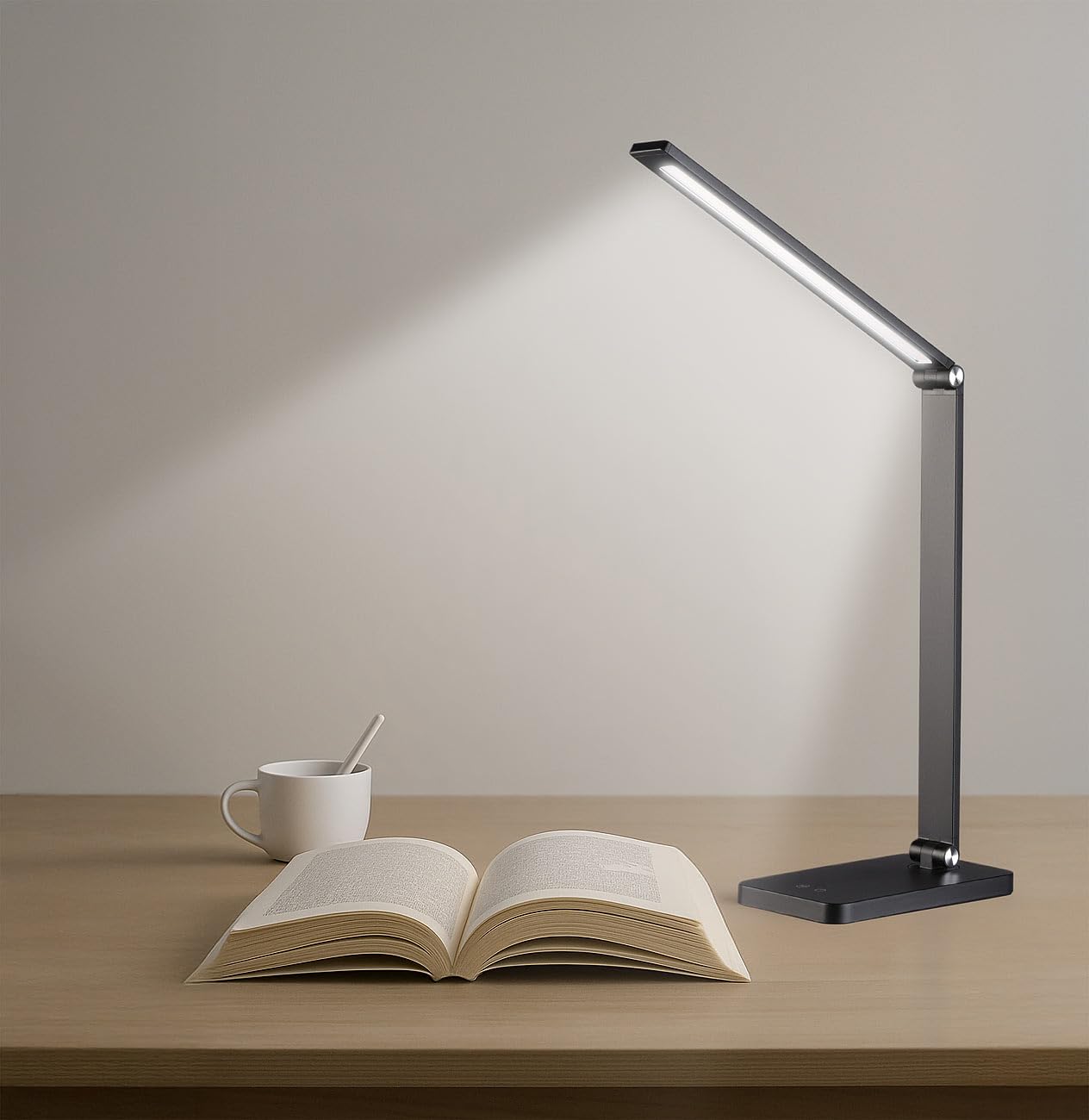 Lunartec Innenbeleuchtung Schreibtischlampe USB-C 660 lm schwarz
