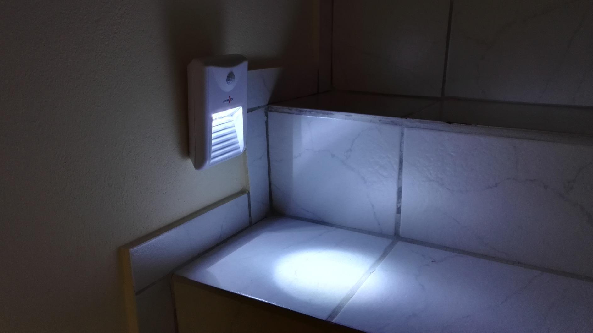 Lunartec Innenbeleuchtung LED-Treppenleuchte Nachtlicht 15 lm