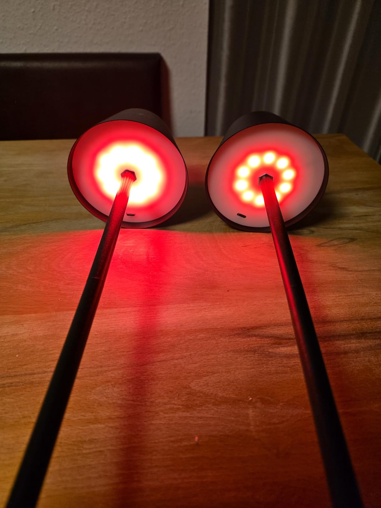 Lunartec Taschenlampen 2er RGBW-Tischleuchte Flaschenaufsatz