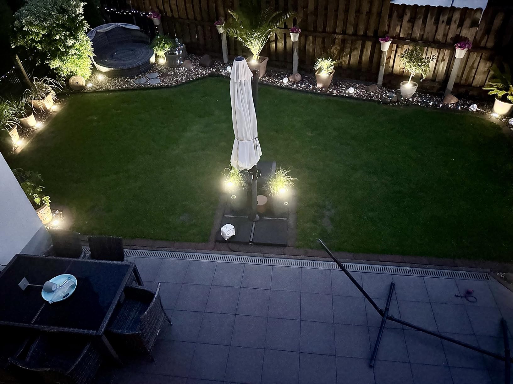 Qedertek Lighting Solar Bodenleuchten 8 Stück weiß IP65 Edelstahl