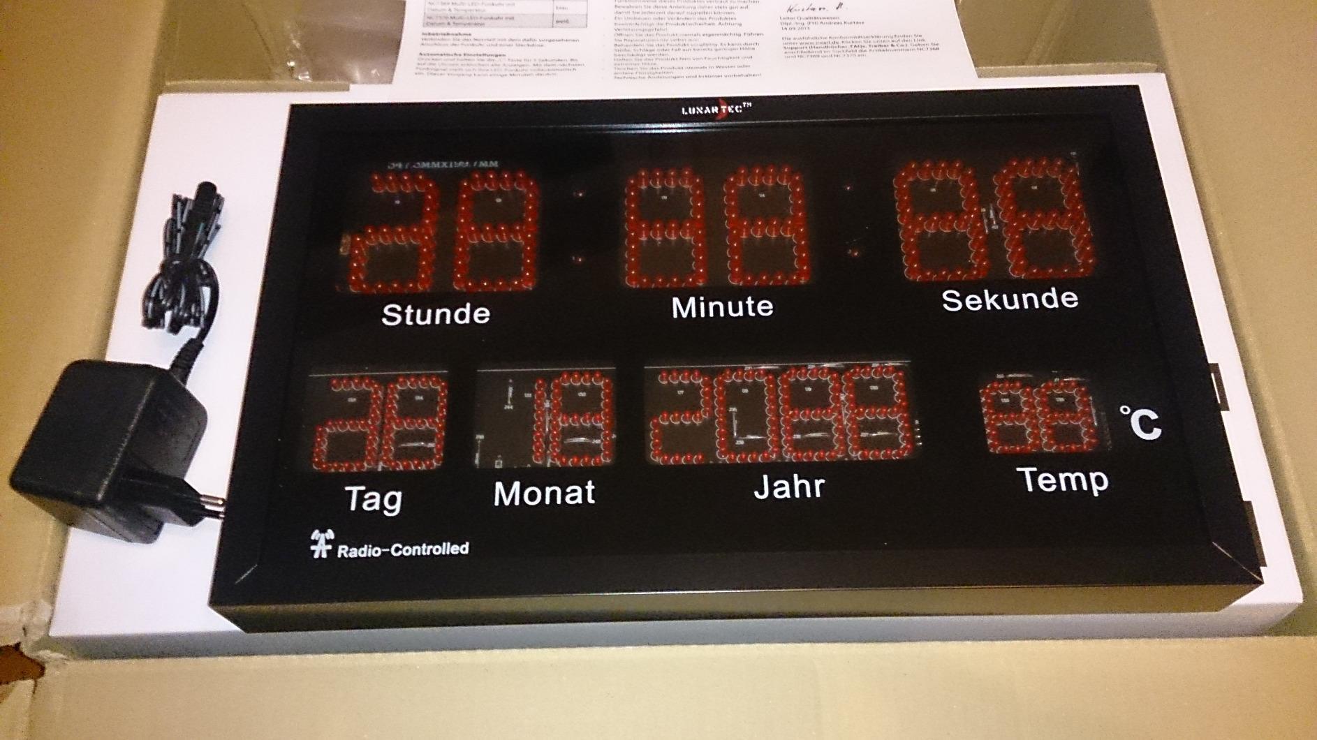 Lunartec LED-Uhren Funk-Wanduhr rot Datum Temperatur Metall