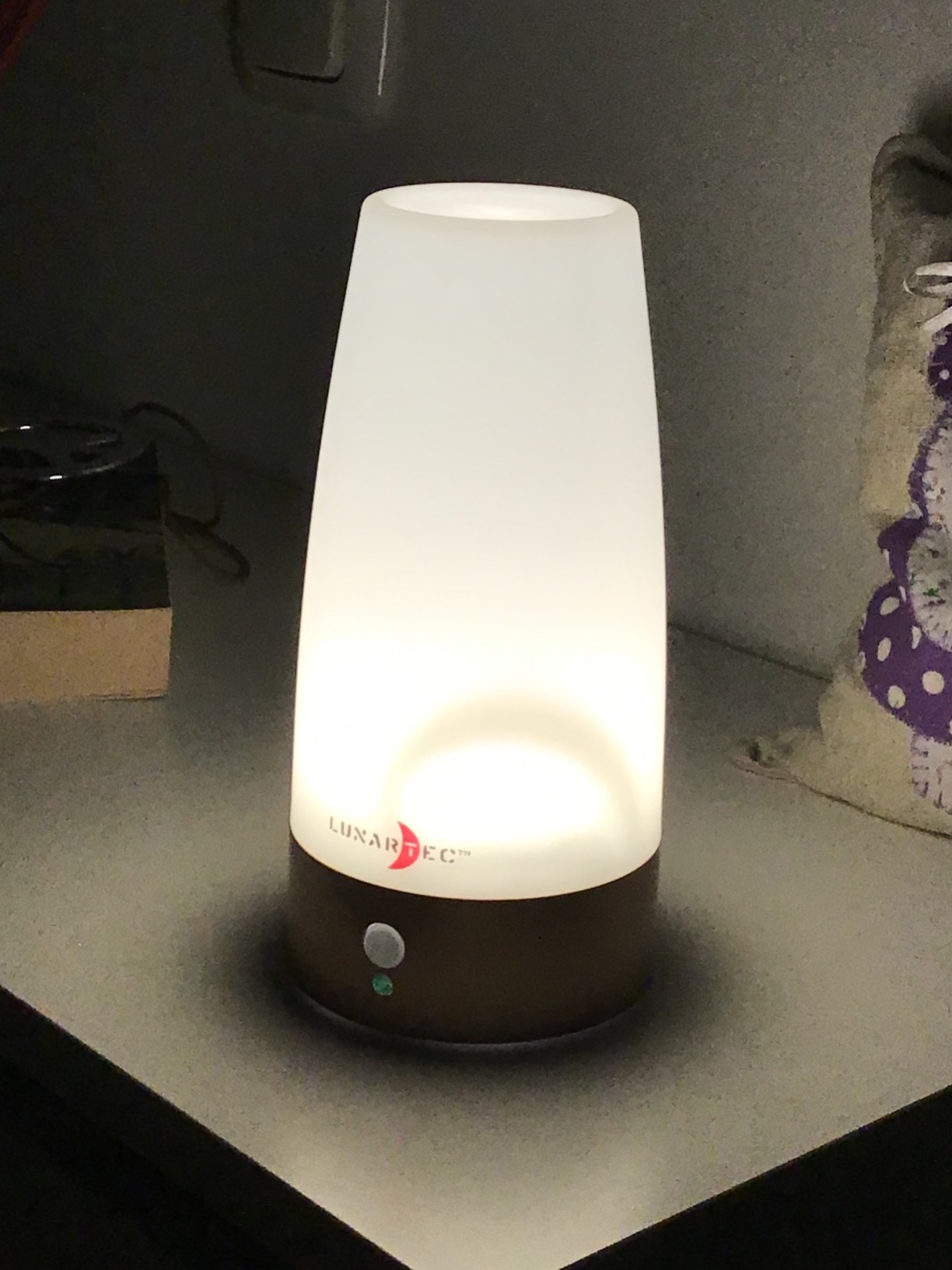 Lunartec LED-Tischlampe mit Bewegungsmelder warmweiß Batterie