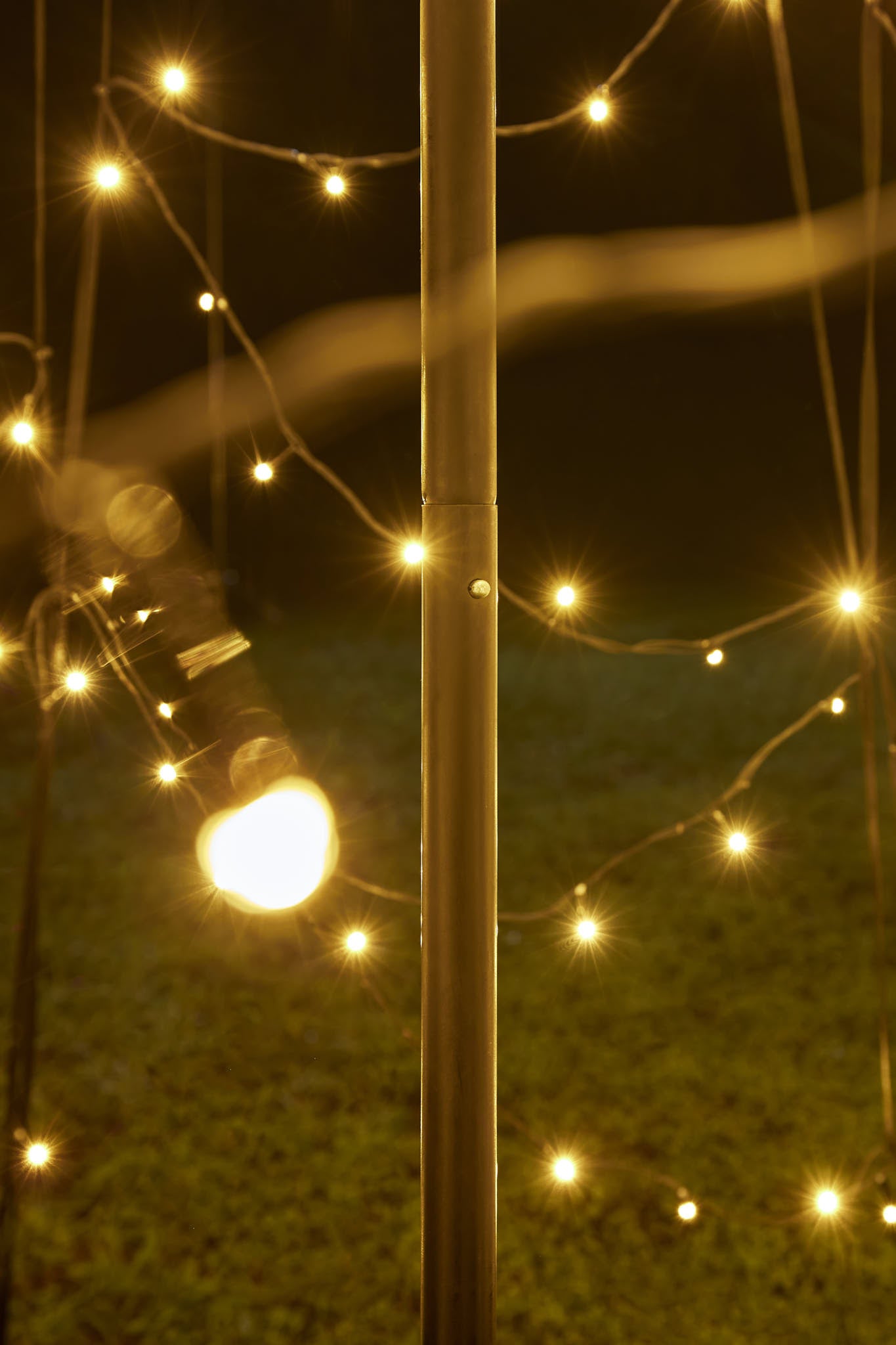 Fairybell Standard 2 m LED-Baum 300 LED warmweiß mit Mast