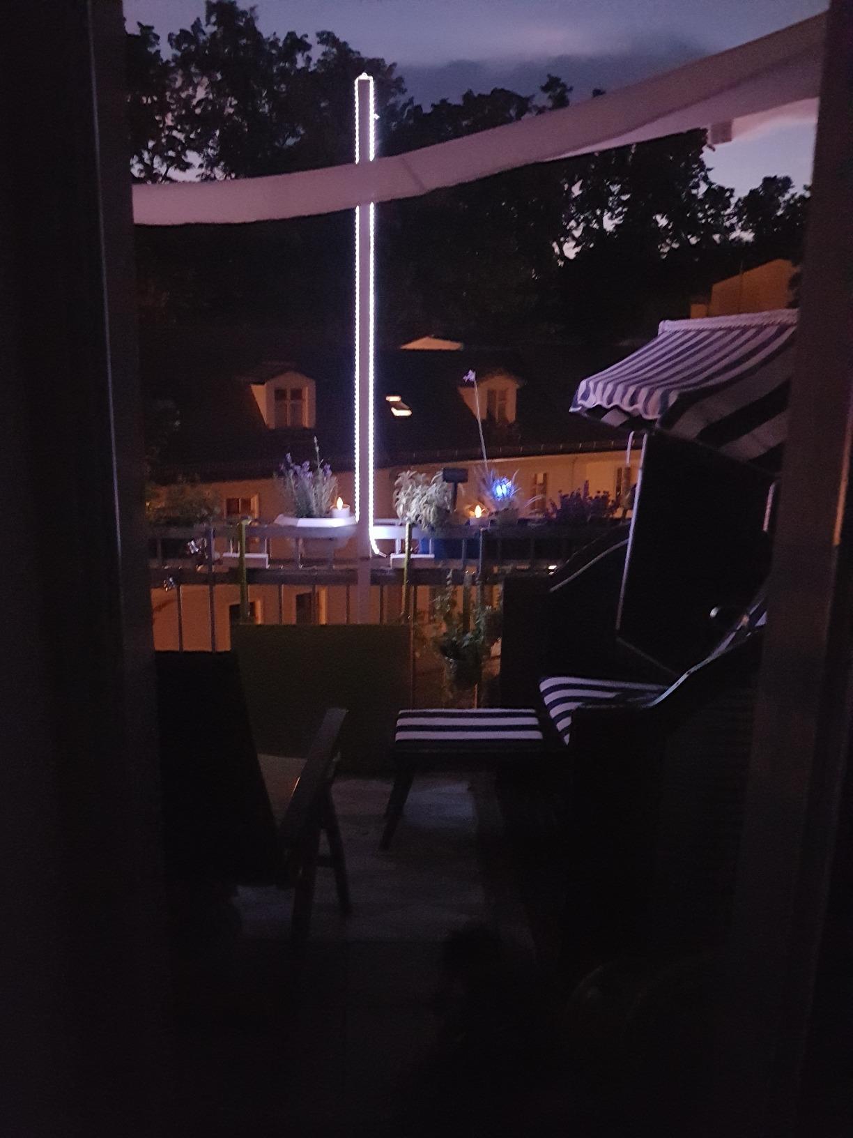 Lunartec Solar-LED-Streifen 3m 180 LEDs tageslichtweiß IP65