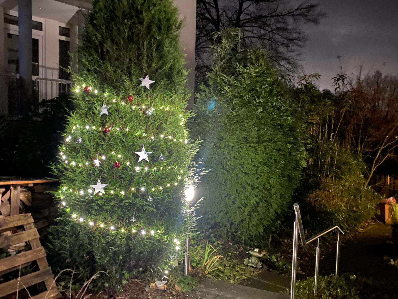 Qedertek Lichterkette 10 m 100 LED Draht Orange-Lila Batterie