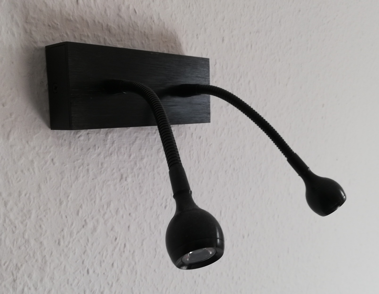 Lunartec LED Bett-Doppelleuchte Schwanenhals Wand 2 W