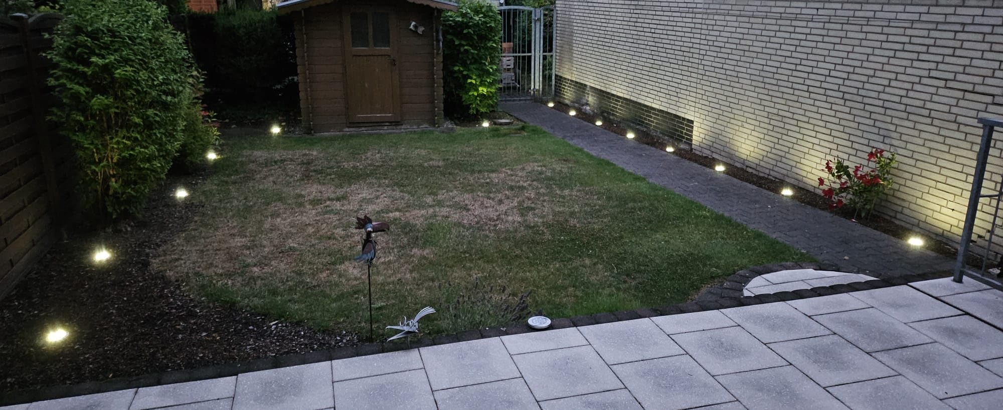 Qedertek Lighting Solar Bodenleuchten 8 Stück weiß IP65 Edelstahl