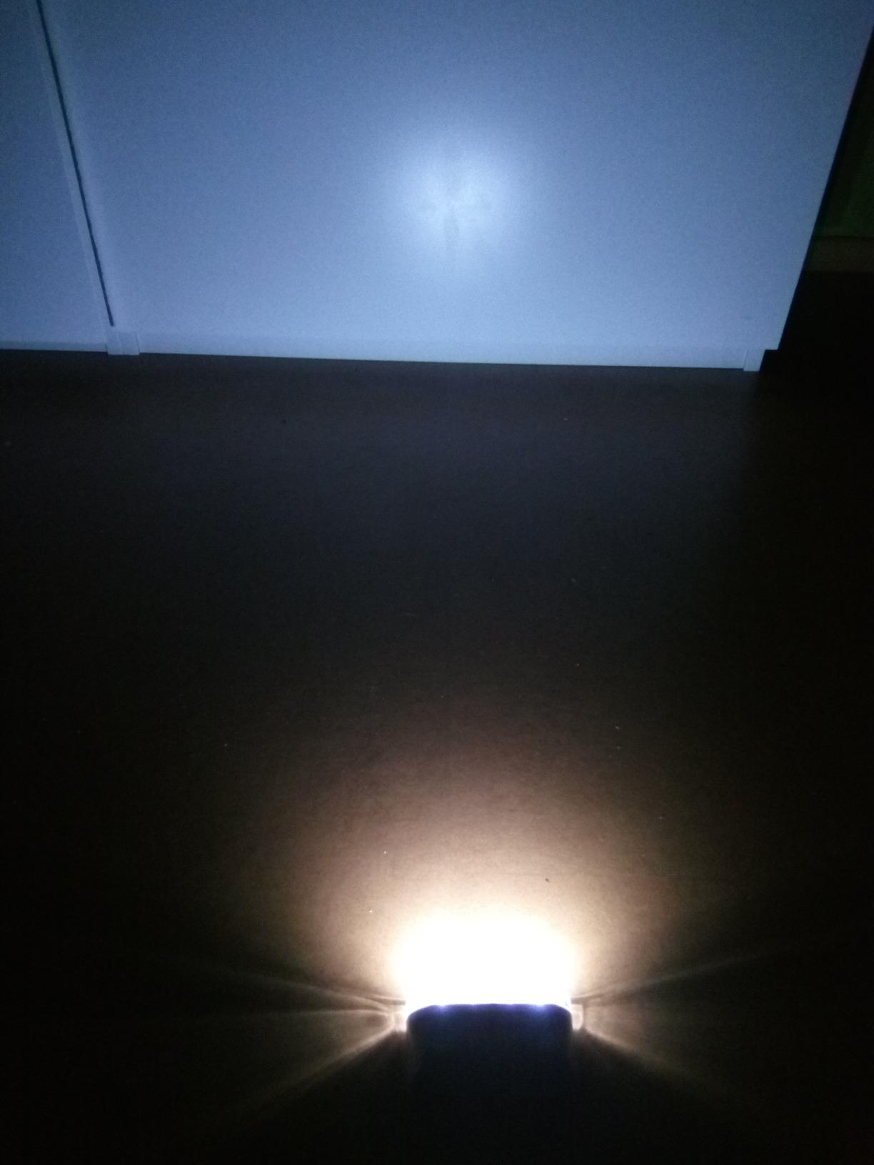 Lunartec Innenbeleuchtung Mini LED Treppenlicht Batterie