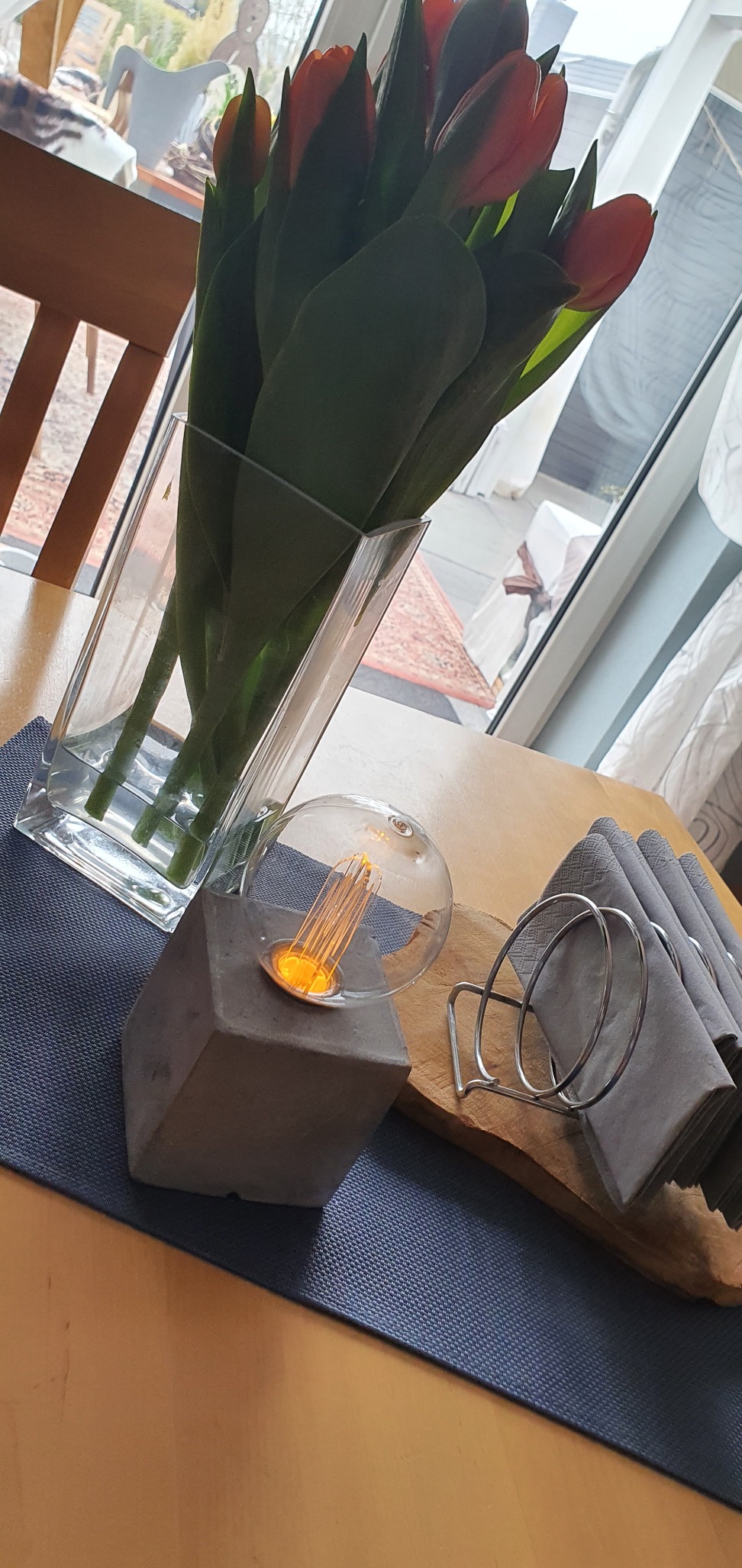 Lunartec Innenbeleuchtung Deko-Tischleuchte Beton warmweiß
