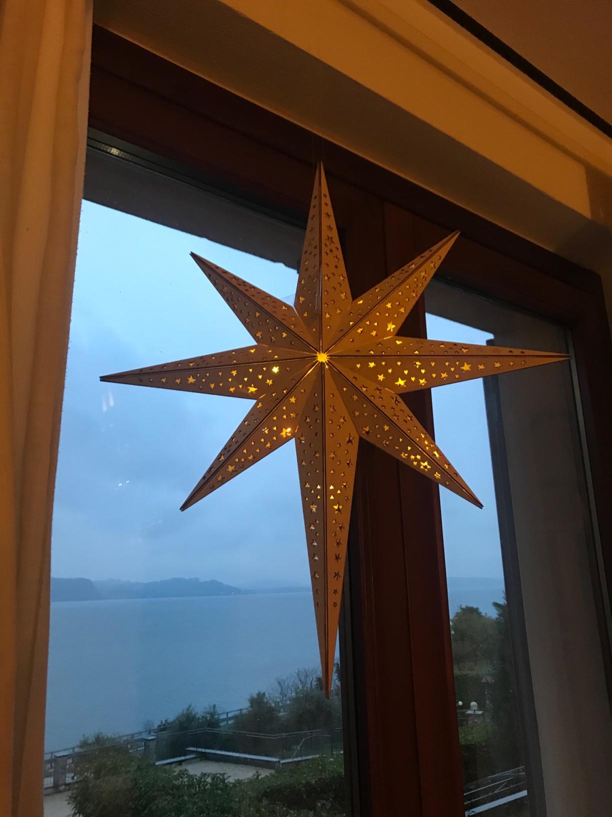 Bonetti Glowing Stars Holzstern 40 cm Ornament mit 10 LEDs