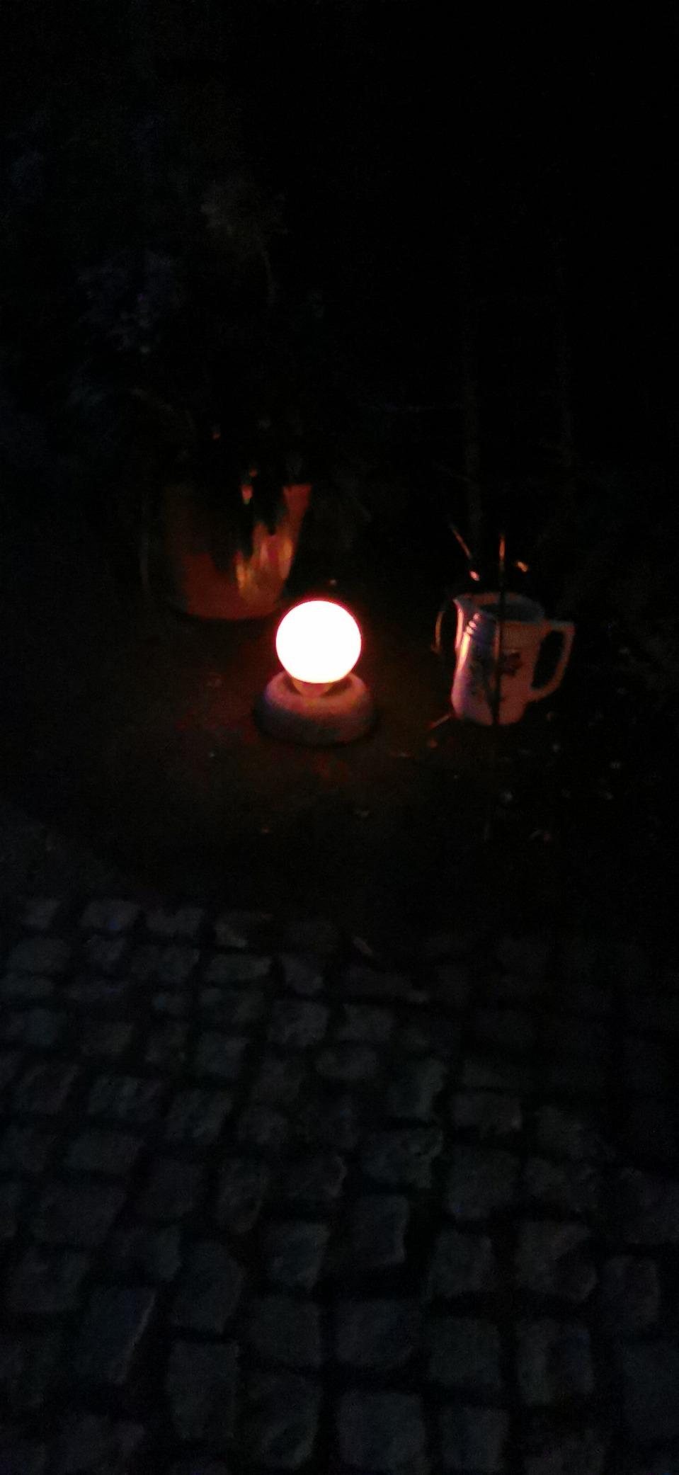 Lunartec Licht-Dekoration Solar-Leuchtkugel 20+30cm RGB 2er