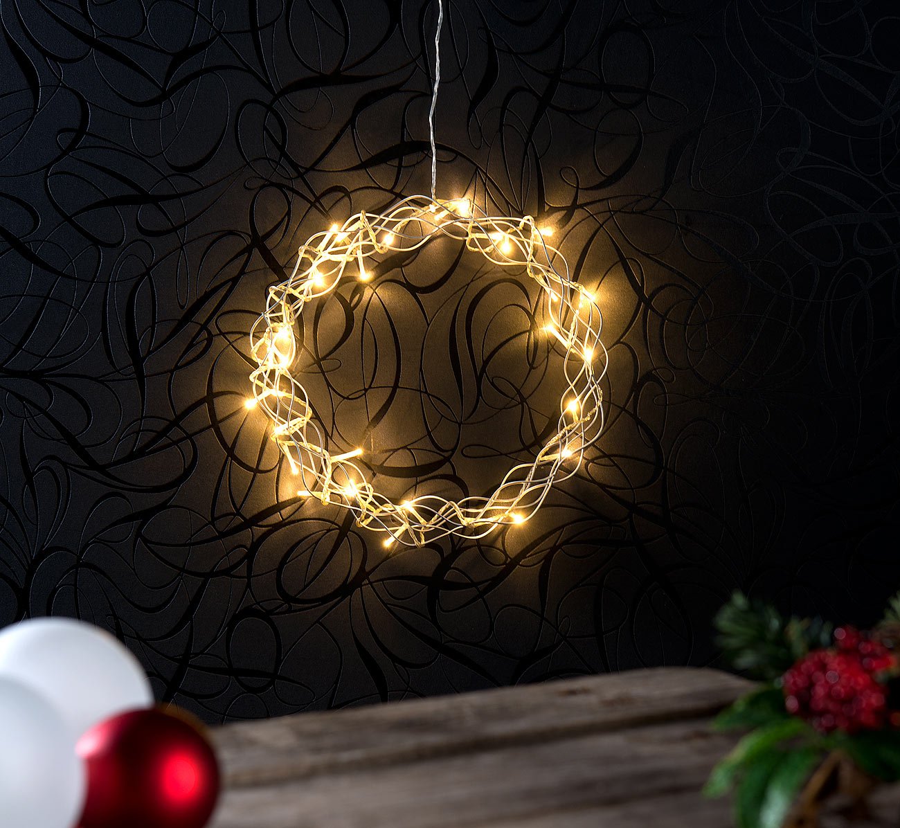 Lunartec Licht-Dekoration LED-Lichtkranz 32 LEDs 30 cm 2er-Set