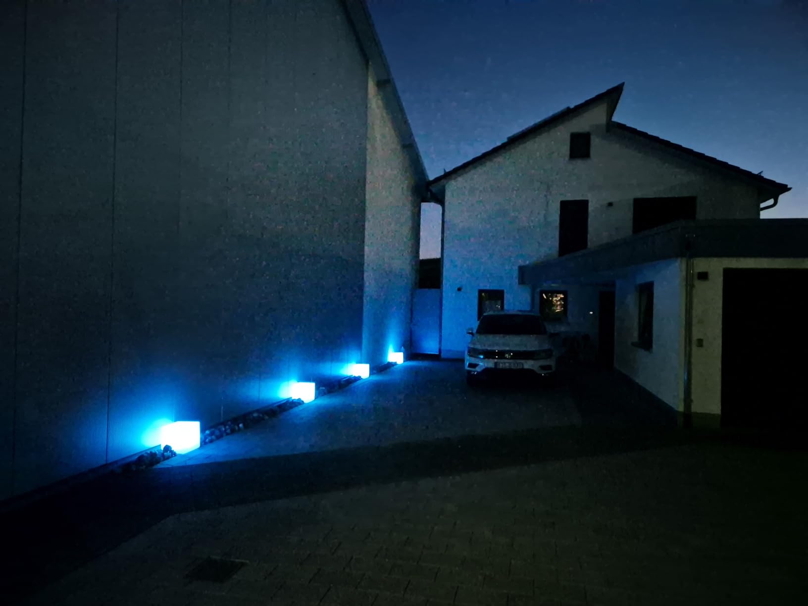 Bonetti Solar Lights Würfel Solarleuchte 30x30 cm RGB