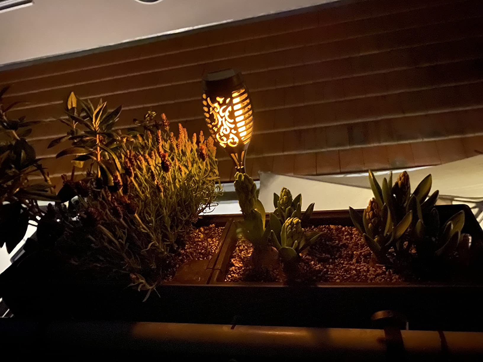 Qedertek Lighting Solarlampen 6 Stück mit Flammeneffekt IP65