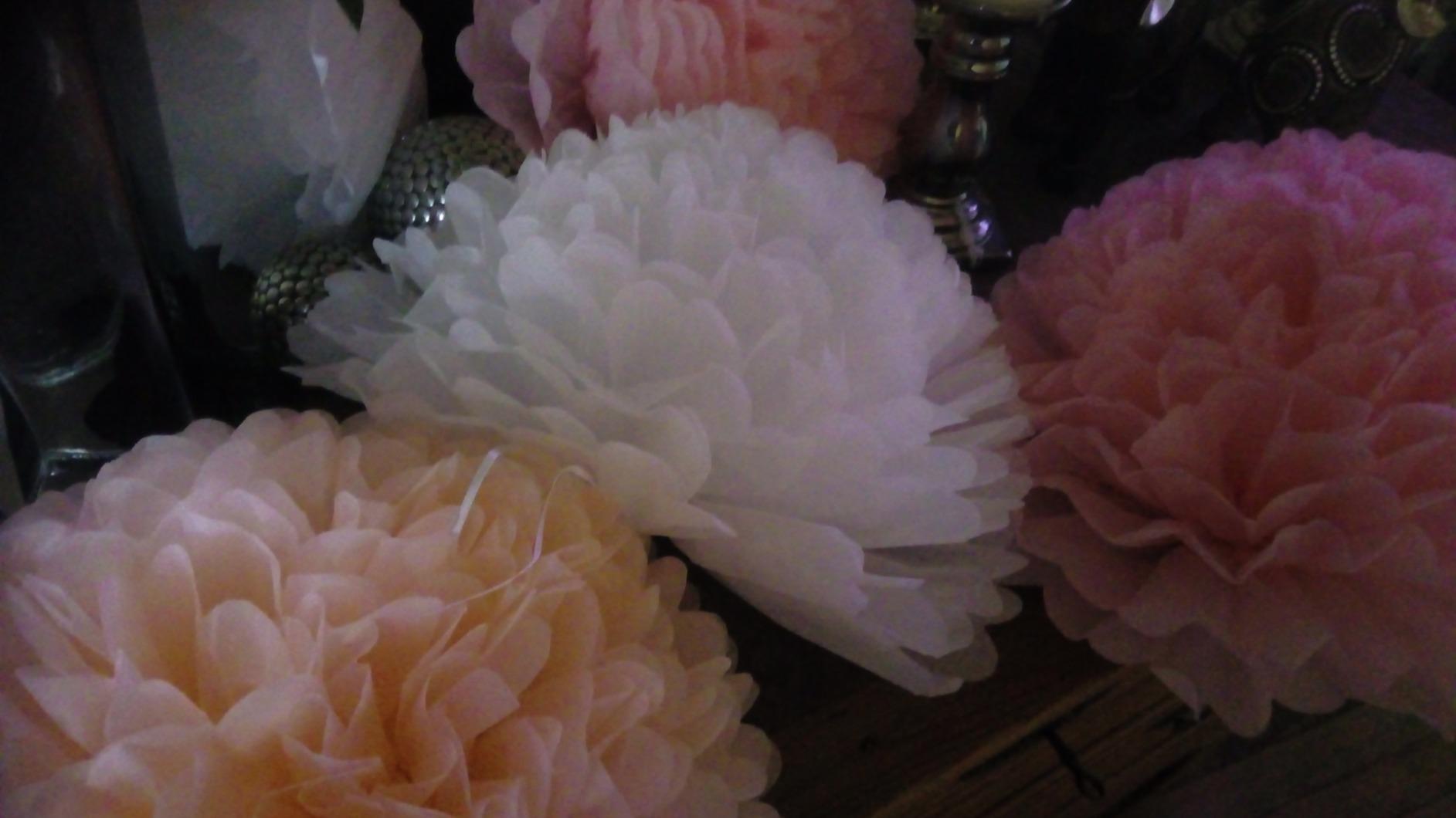 WEARXI Partydeko Pompons weiß 18 Stück Seidenpapier
