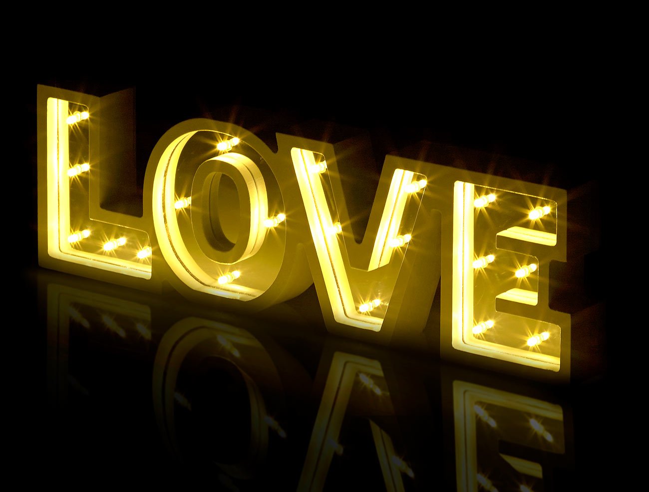 Lunartec Licht-Dekoration LOVE Schriftzug batteriebetrieben