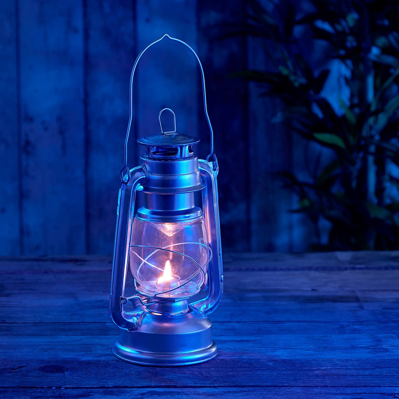 Lunartec Taschenlampen LED-Sturmlaterne silber batteriebetrieben