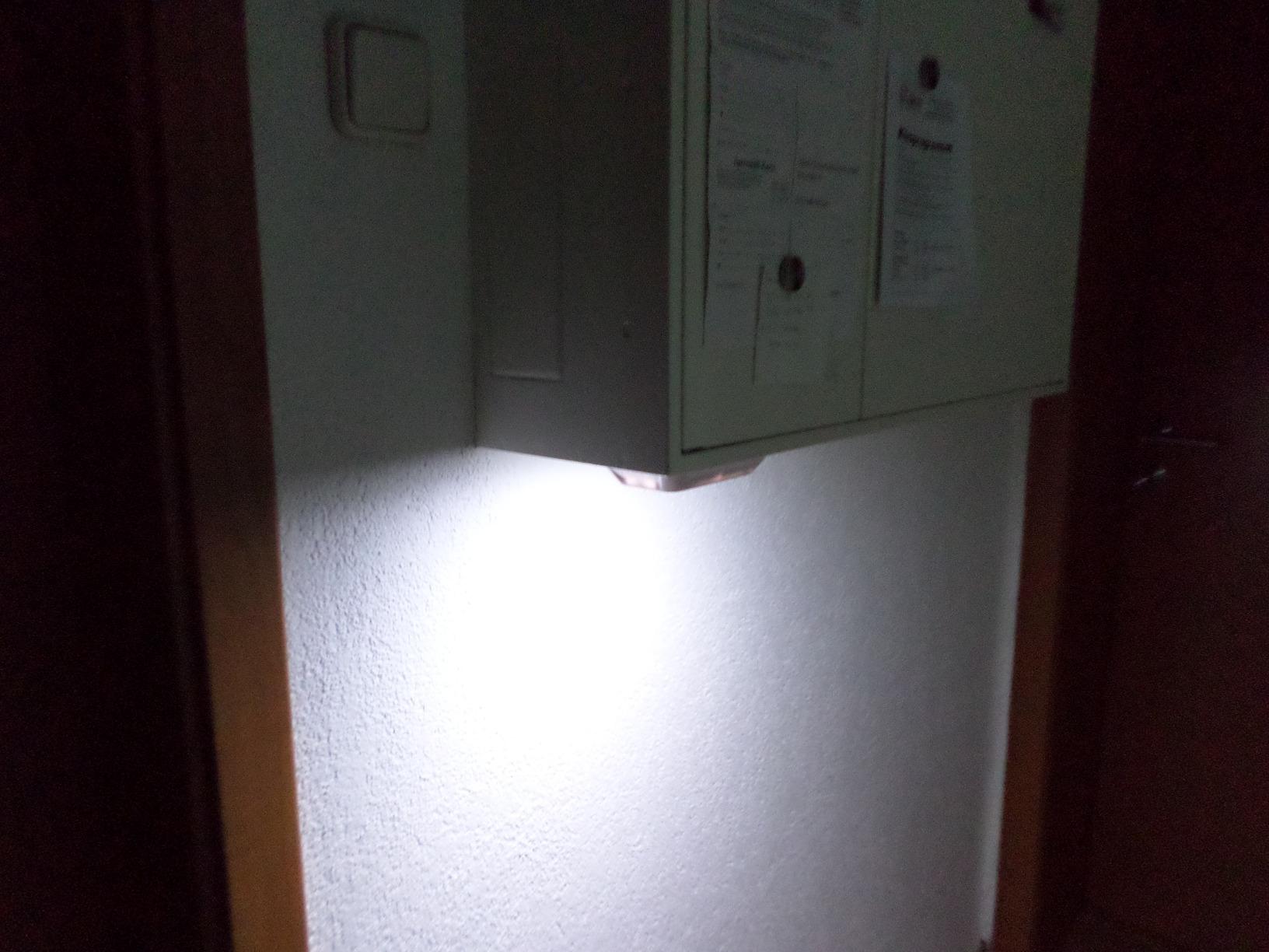 Lunartec Innenbeleuchtung LED Nachtlicht Batterie Sensor 20lm