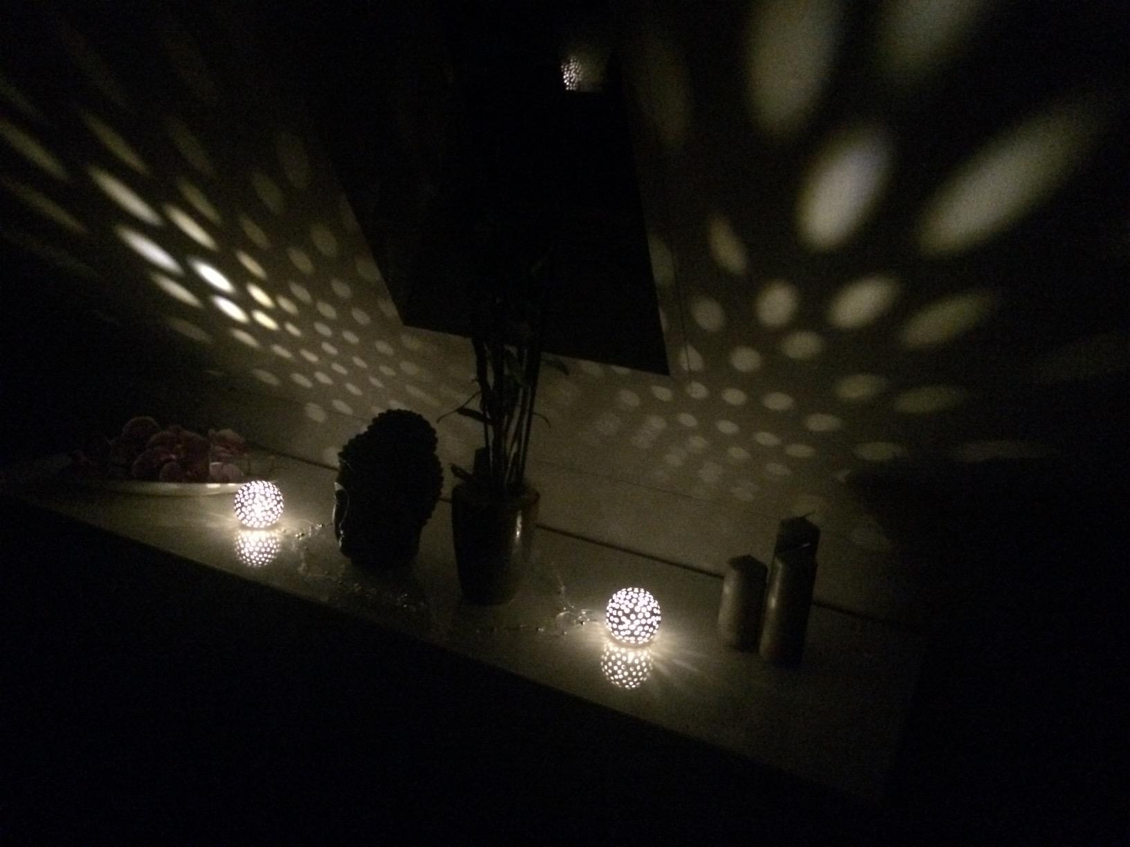 Lunartec LED-Kugellampen 2er-Set Keramik warmweiß batteriebetrieben