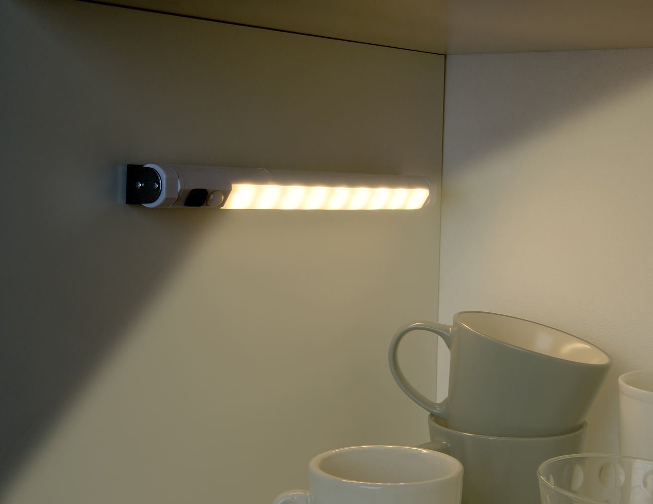 Lunartec Innenbeleuchtung LED-Lichtleiste 9 LEDs warmweiß