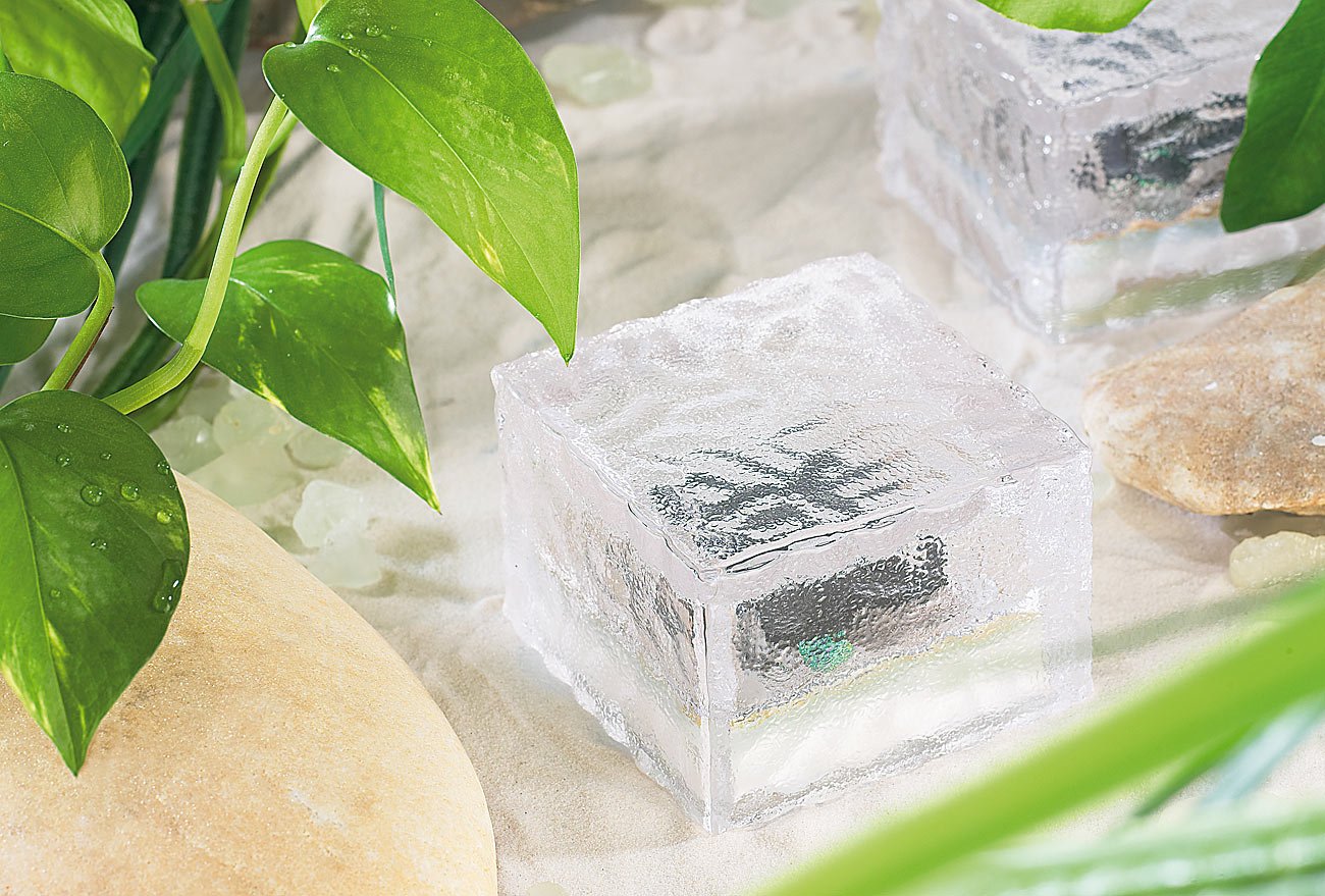 Lunartec Solar-Glasbaustein LED klein 7x7 cm 4er-Set