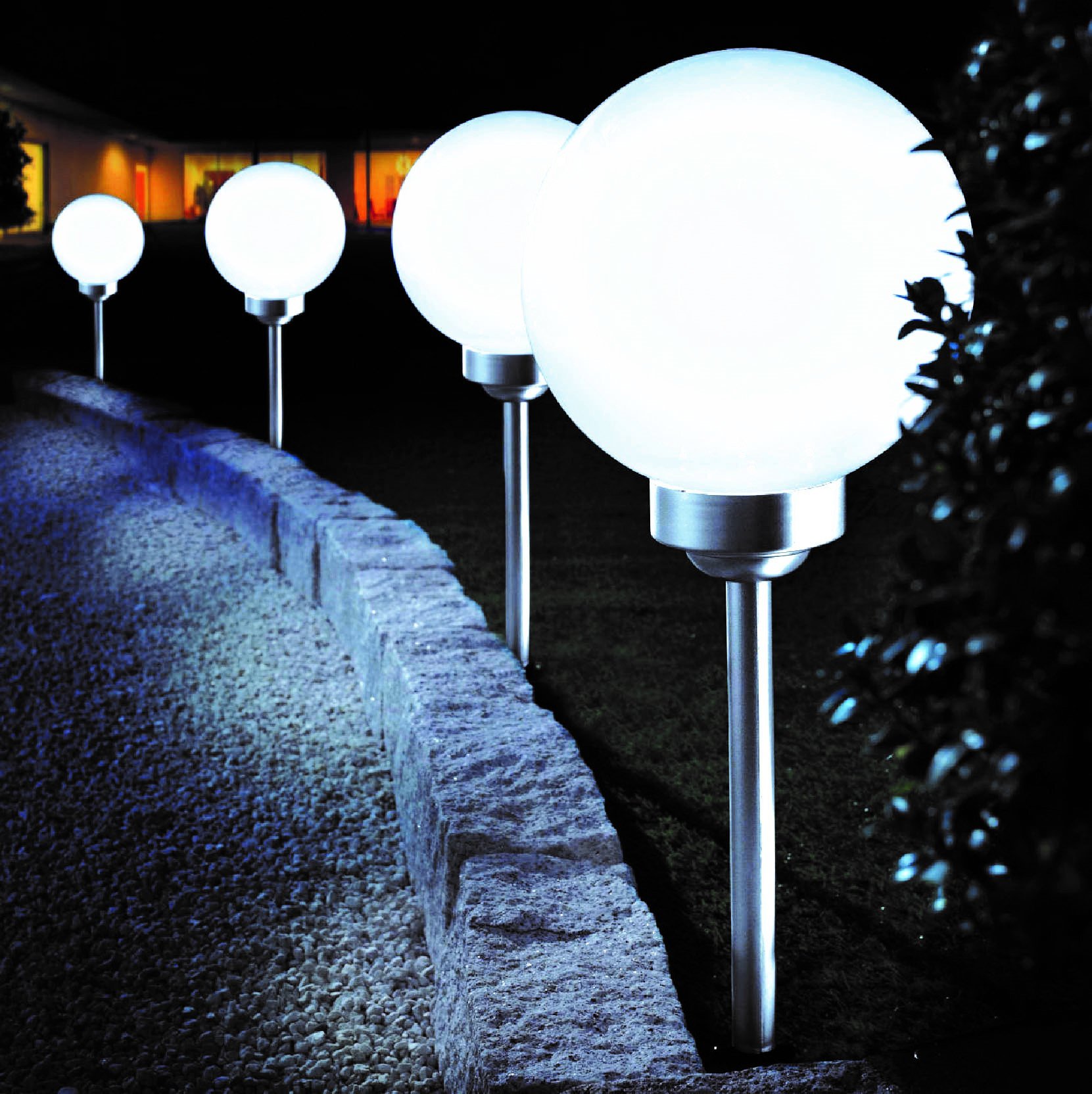 Bonetti Solar Lights Gartenkugel 30cm weiß Solar